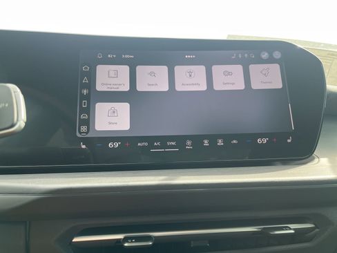 New 2026 Audi Q3 quattro 2.0T AWD/4WD image 21