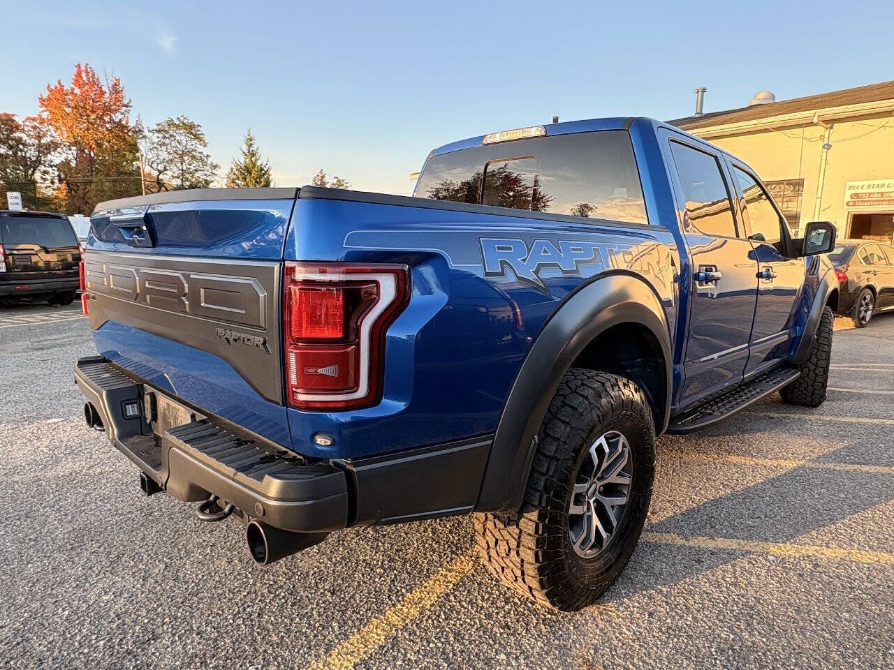 Used 2017 Ford F150 Raptor w/ Equipment Group 802A Luxury AWD/4WD image 6