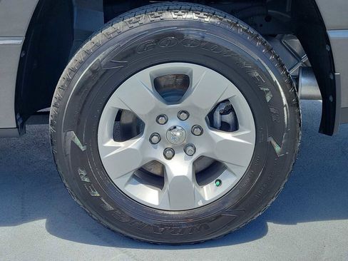 Used 2024 RAM 1500 Big Horn RWD image 12