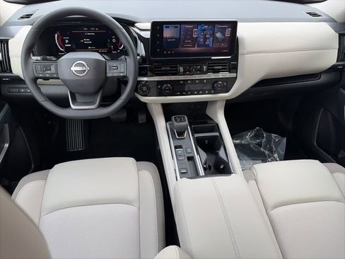 New 2026 Nissan Pathfinder SL image 12