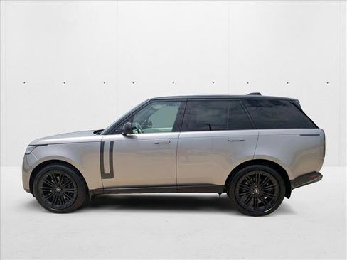 New 2025 Land Rover Range Rover SE image 5