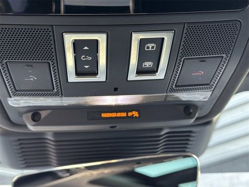 Used 2024 Land Rover Range Rover Evoque S image 21