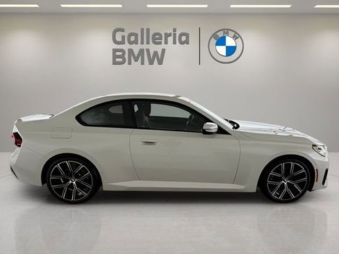 Used 2023 BMW 230i Coupe w/ Premium Package image 7