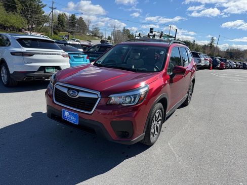 Used 2019 Subaru Forester Premium w/ All-Weather Package AWD/4WD image 2