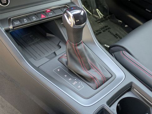 New 2025 Audi Q3 2.0T Premium Plus image 7