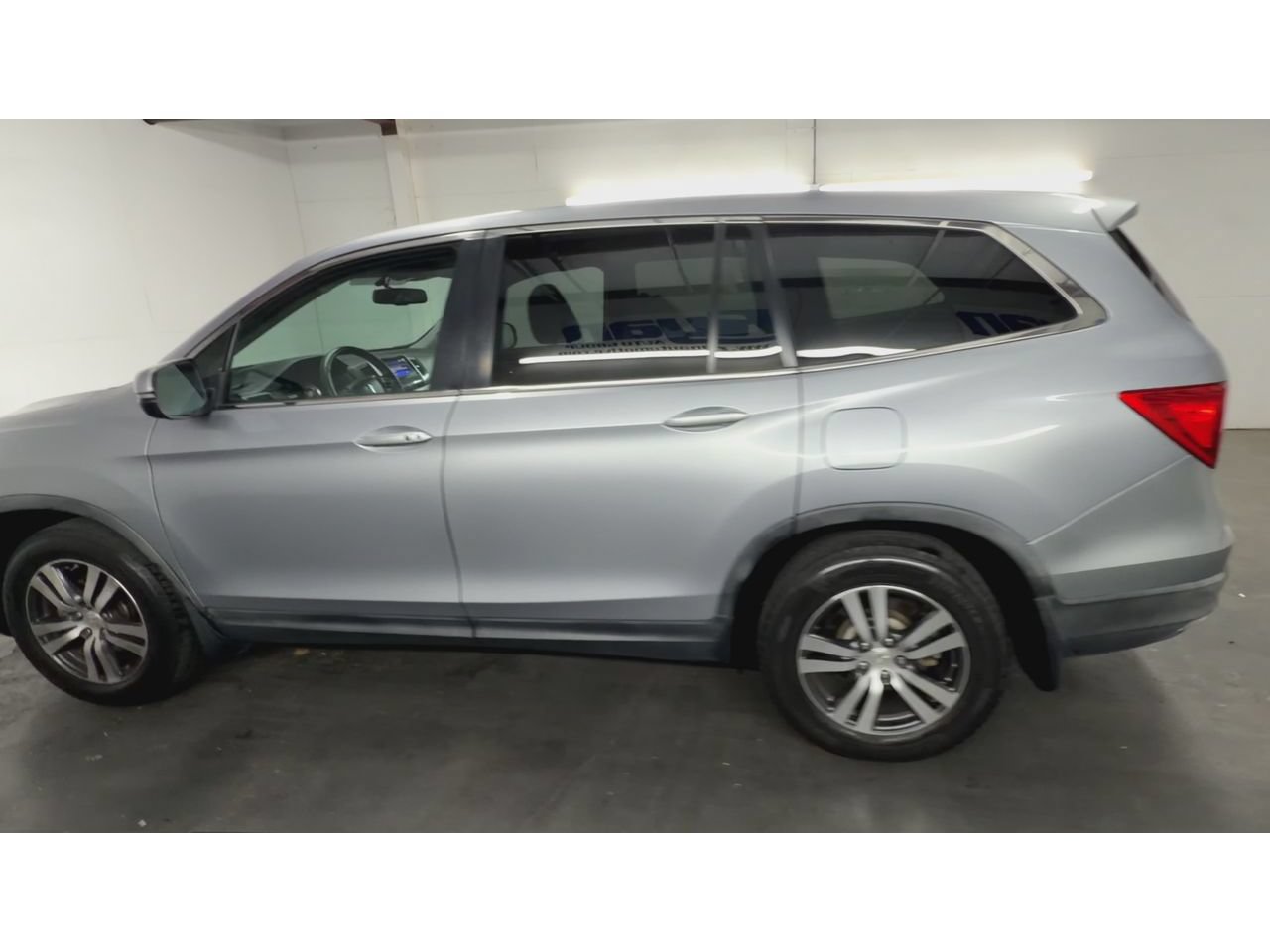 Used 2017 Honda Pilot EX-L image 6