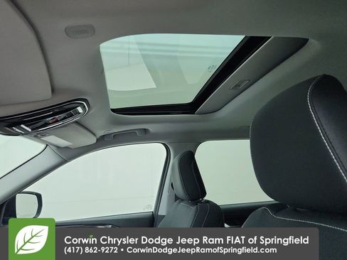 Certified 2023 Jeep Grand Cherokee L Laredo image 30