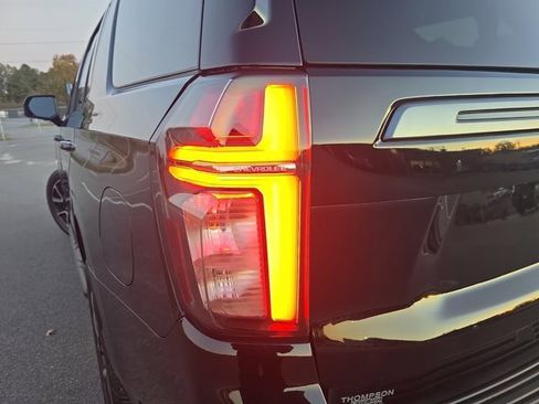 Used 2022 Chevrolet Tahoe RST w/ Luxury Package image 36