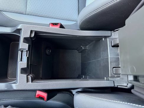 Used 2018 Ford Escape SE FWD image 23