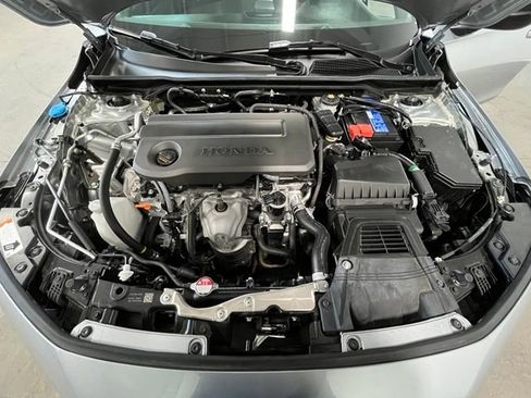 Used 2025 Honda Civic Sport image 27