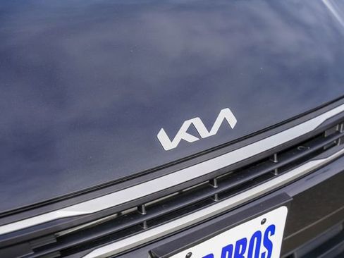 New 2026 Kia K4 LXS image 12
