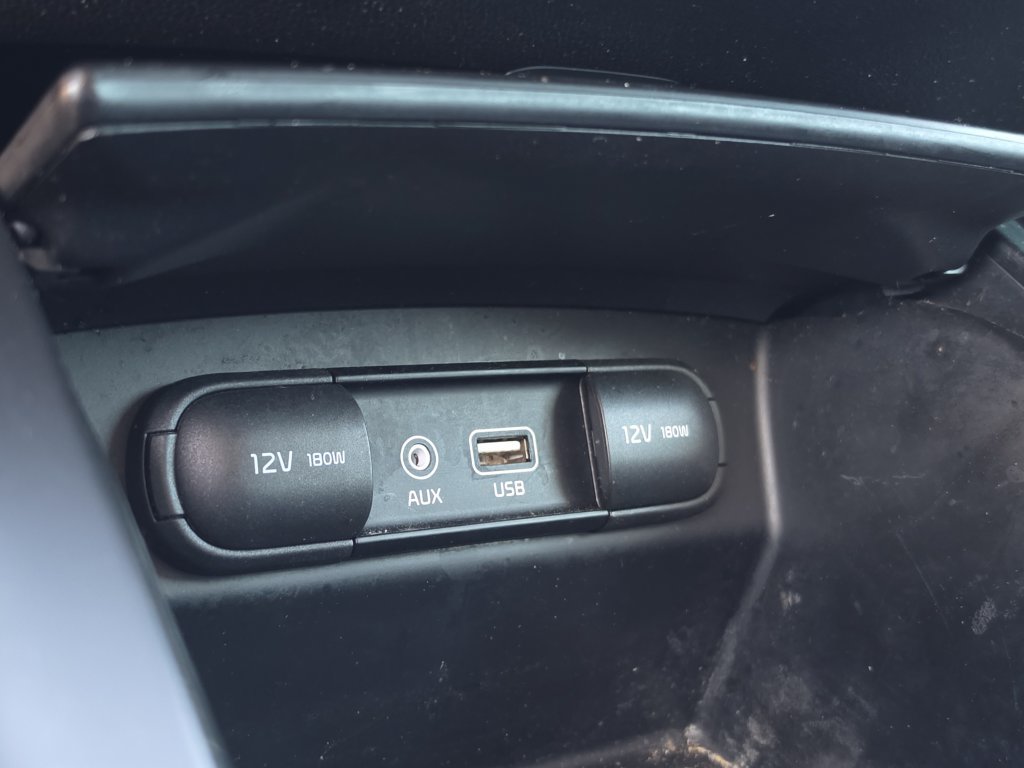 Used 2019 Kia Sorento S FWD image 27