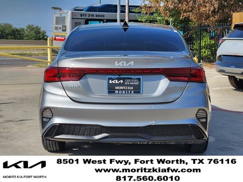 Certified 2022 Kia Forte LXS w/ LXS Technology Package FWD image 5