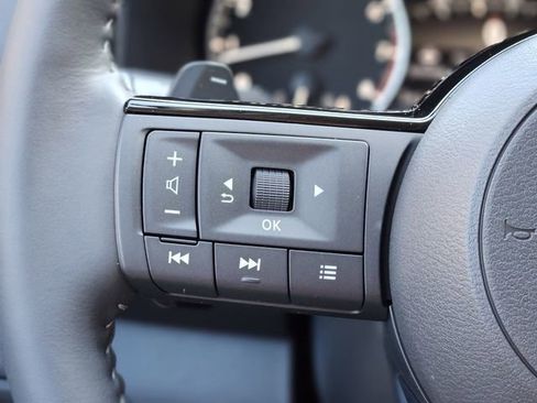 New 2025 Nissan Pathfinder SL w/ Black Appearance Package image 16