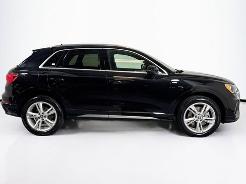Used 2020 Audi Q3 2.0T Premium w/ Convenience Package image 4