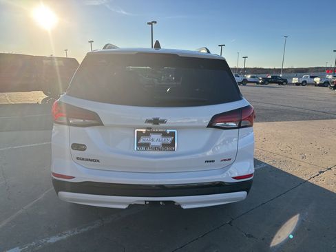 Used 2024 Chevrolet Equinox RS w/ RS Leather Package AWD/4WD image 4