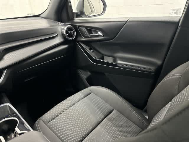 Used 2026 Chevrolet Equinox LT FWD image 13