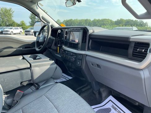 Used 2024 Ford F250 XL w/ FX4 Off-Road Package AWD/4WD image 31