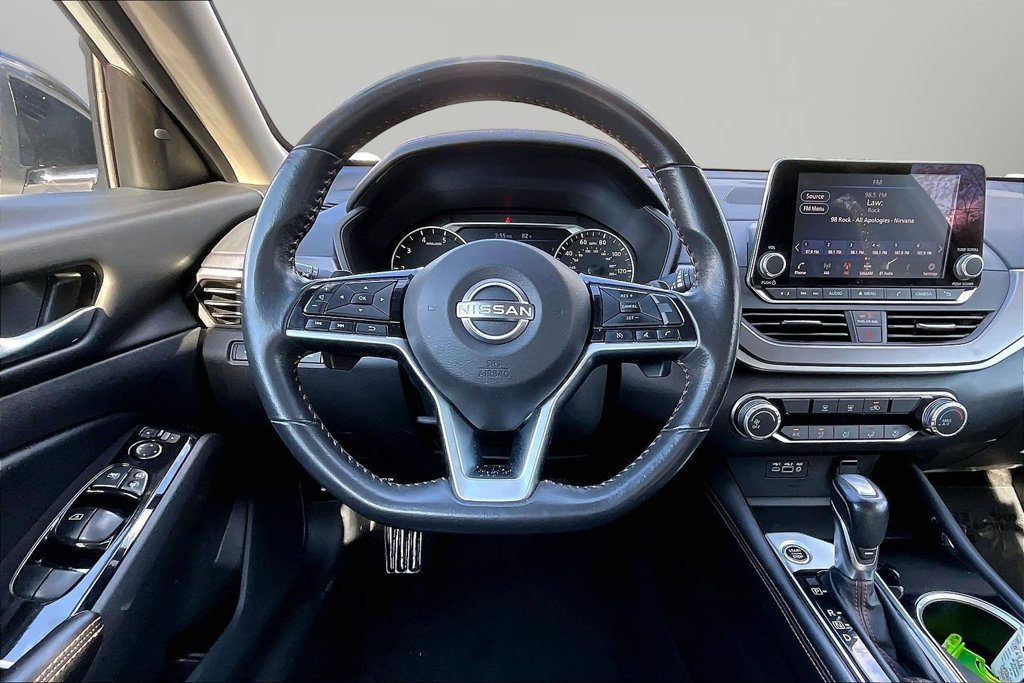 Used 2024 Nissan Altima 2.5 SR FWD image 8