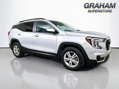 Used 2022 GMC Terrain SLE w/ Driver Convenience Package