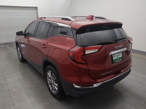 Used 2022 GMC Terrain SLT w/ Tech Package AWD/4WD image 5