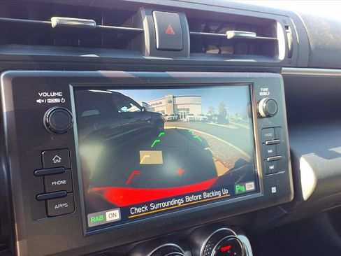 Used 2024 Toyota GR86 Premium image 11