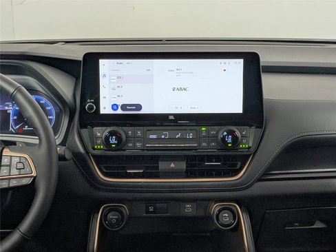 Certified 2026 Toyota Grand Highlander AWD Hybrid image 37