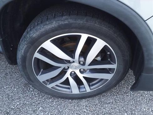 Used 2016 Honda Pilot Touring image 25