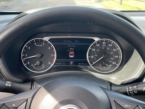 Used 2025 Nissan Sentra SV image 38