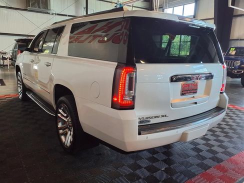 Used 2018 GMC Yukon XL Denali AWD/4WD image 5