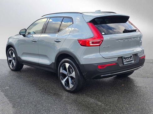 New 2026 Volvo XC40 B5 Plus w/ Protection Package Premier image 5