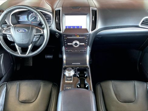 Used 2019 Ford Edge Titanium AWD/4WD image 7