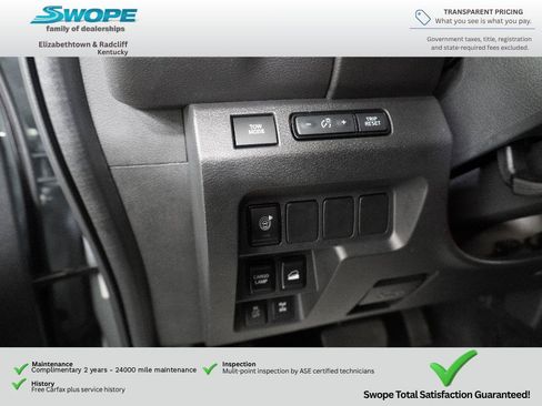 Used 2025 Nissan Frontier PRO-4X AWD/4WD image 16