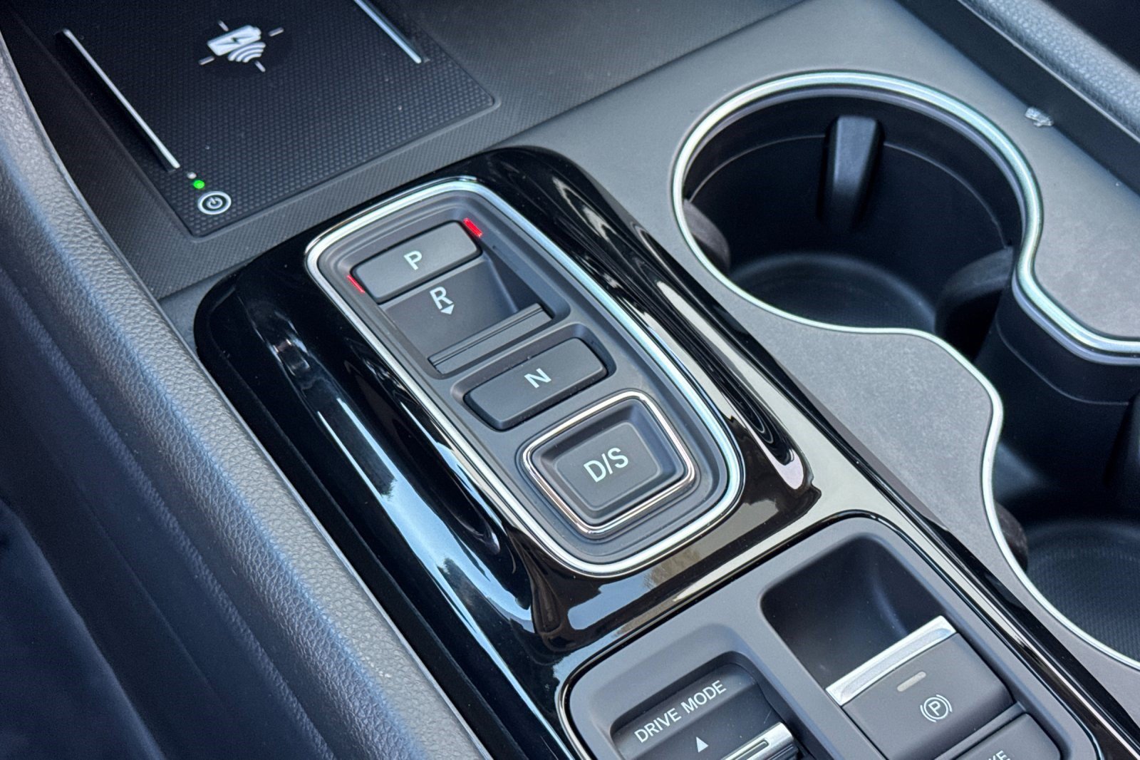 Used 2025 Honda Pilot Elite image 17