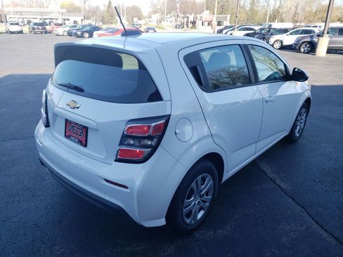 Used 2018 Chevrolet Sonic LT image 6