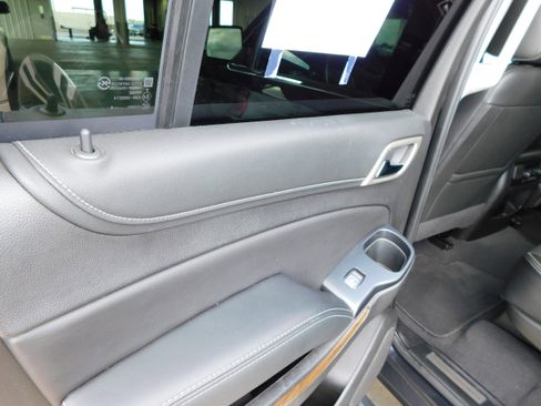 Used 2020 GMC Yukon Denali w/ Denali Ultimate Package image 16