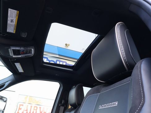 Used 2023 RAM 2500 Laramie w/ Night Edition image 24