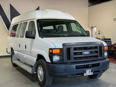 Used 2011 Ford E-250 and Econoline 250 Extended w/ PWR Group RWD image 3
