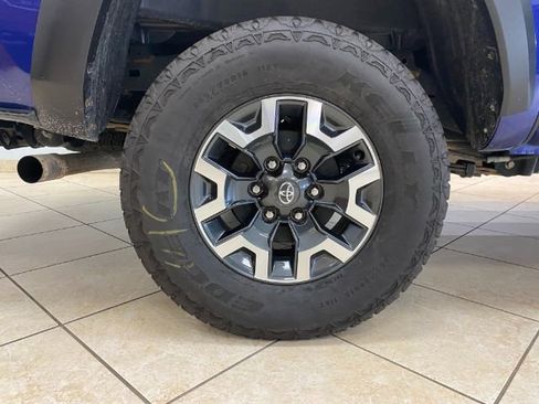 Used 2022 Toyota Tacoma TRD Off-Road image 21