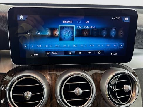 Used 2021 Mercedes-Benz GLC 300 4MATIC Coupe image 16