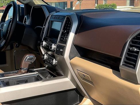 Used 2019 Ford F150 Lariat w/ Equipment Group 502A Luxury image 23