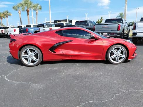 Used 2024 Chevrolet Corvette Stingray Premium Cpe w/ Z51 Performance Package RWD image 3