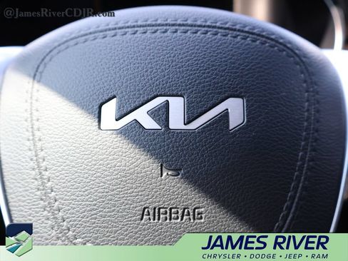 Used 2022 Kia Telluride SX w/ SX Prestige Package AWD/4WD image 30