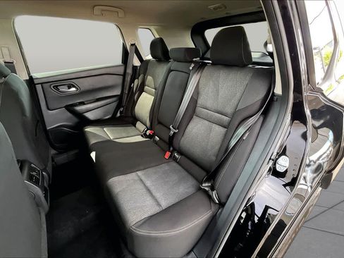 Certified 2025 Nissan Rogue SV AWD/4WD image 19