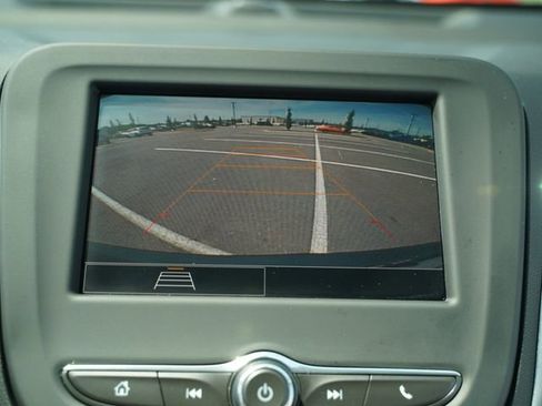 Used 2024 Chevrolet Equinox LT FWD image 28