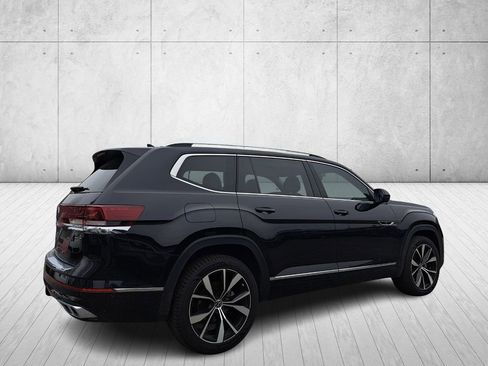 Used 2024 Volkswagen Atlas SEL Premium R-Line image 6