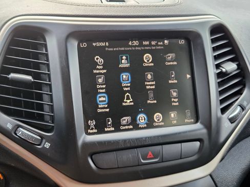 Used 2014 Jeep Cherokee Limited w/ Luxury Group AWD/4WD image 30