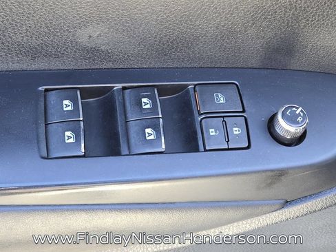 Used 2017 Toyota Highlander Limited w/ Carpet Mat Package AWD/4WD image 23