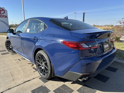 New 2026 Toyota Camry SE w/ Convenience Package image 4