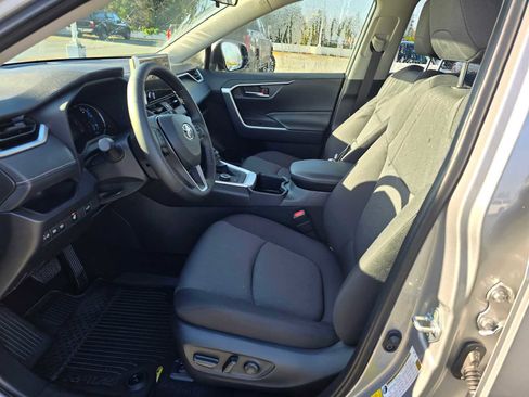 Certified 2025 Toyota RAV4 XLE image 24
